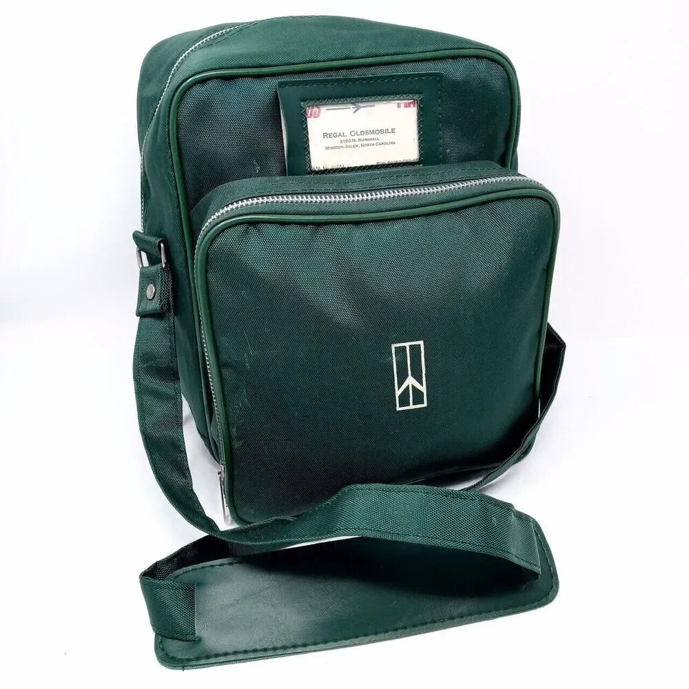 *READ* Vintage Oldsmobile Green Crossbody Side Shoulder Strap Travel Bag - Picture 1 of 16